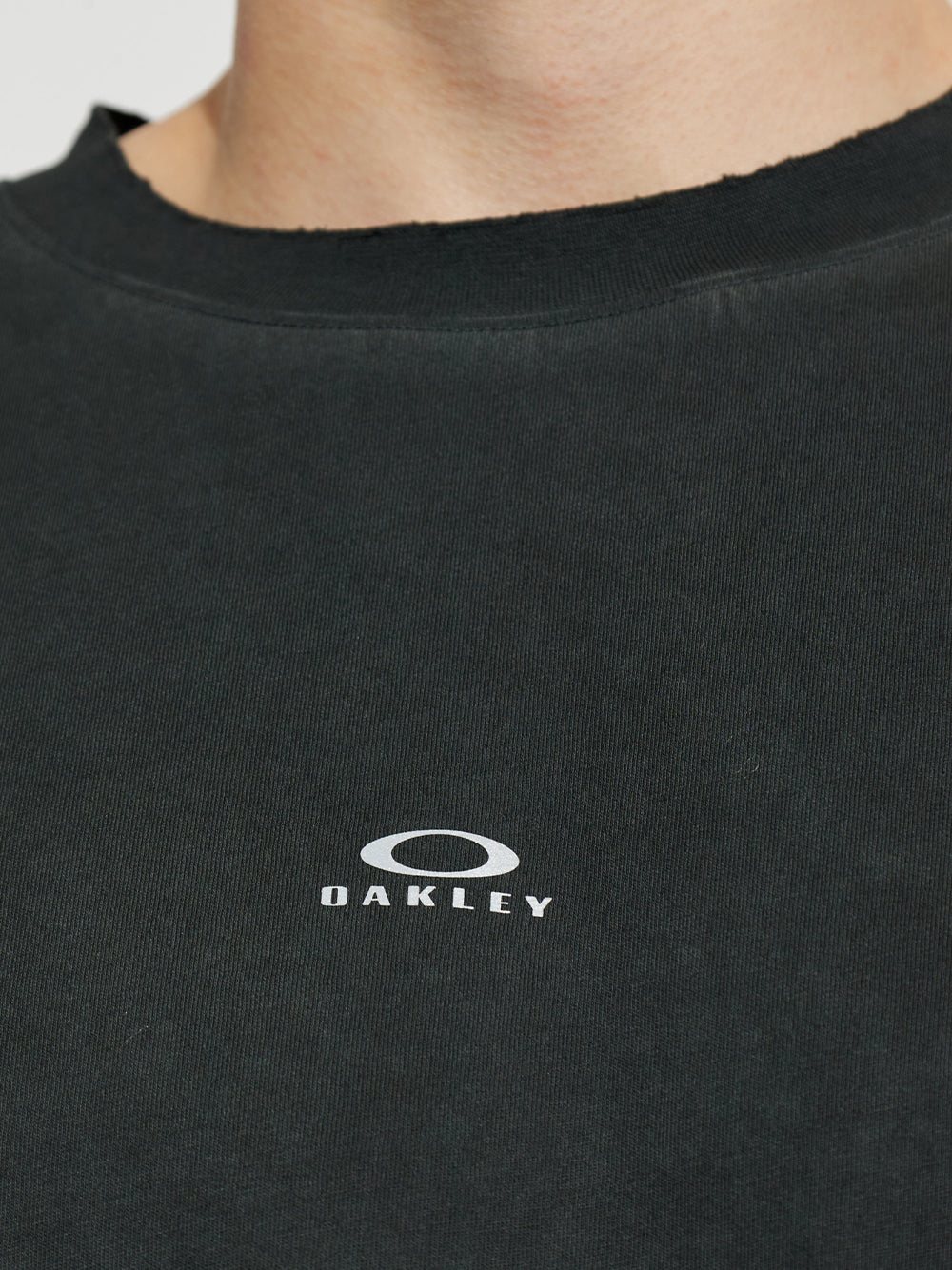 OAKLEY-LATITUDE VEIL TEE-FOA408545 021 PITCH BLACK
