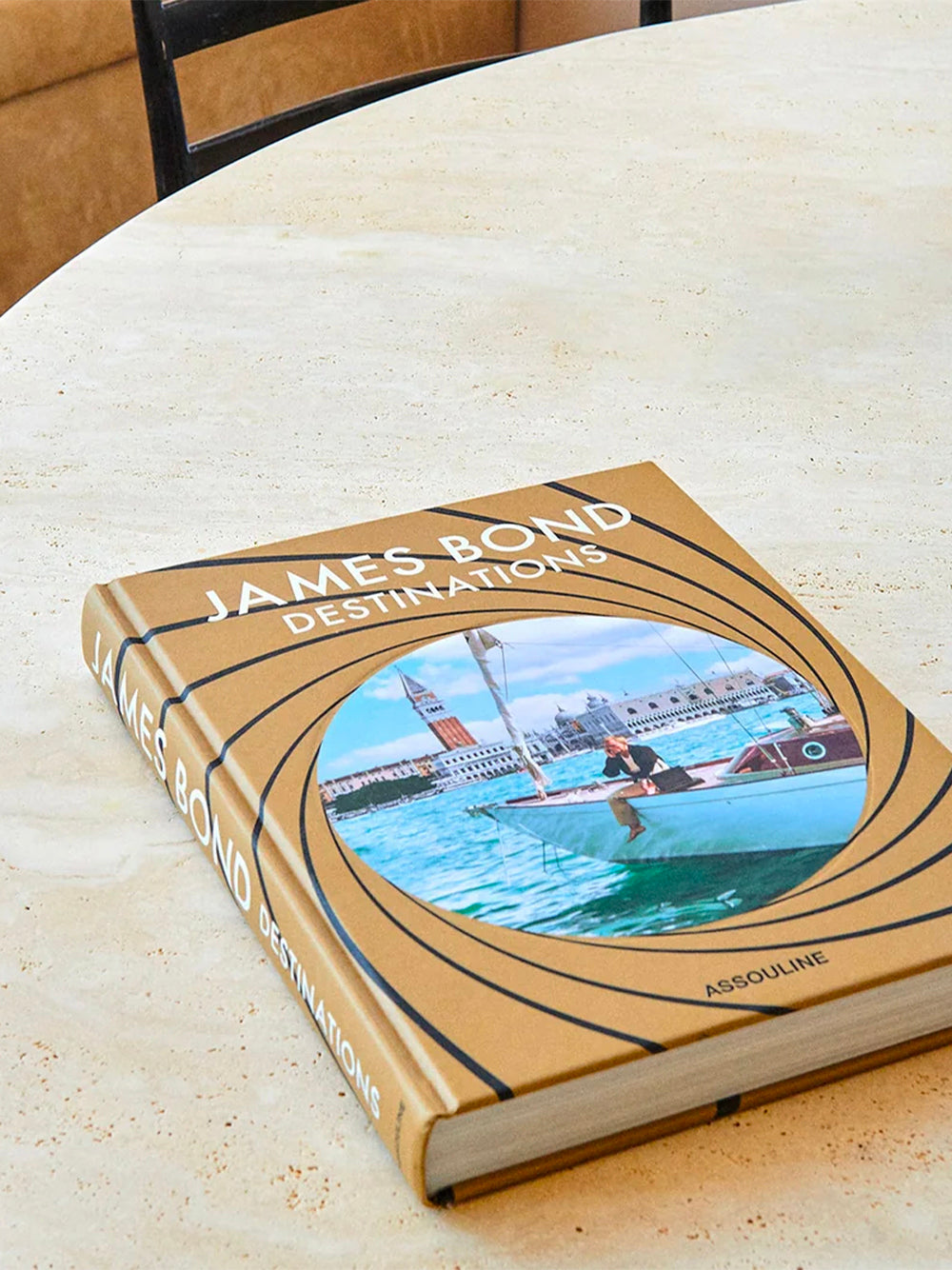 ASSOULINE-JAMES BOND DESTINATIONS-9781649802736 THE CLASSICS COLLECTION