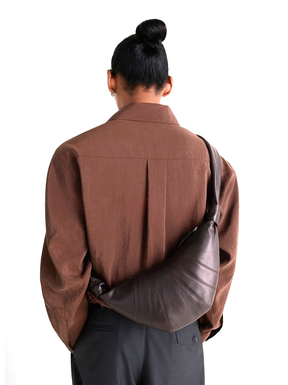 LEMAIRE-SMALL CROISSANT BAG-BG0003.LL095 BR490 DARK CHOCOLATE