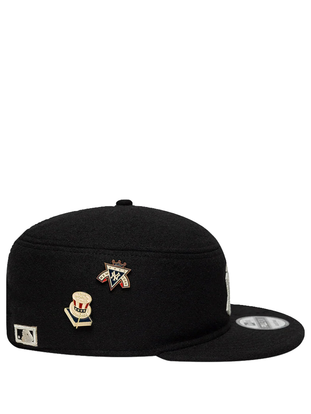 IMG COOPS PIN PILLBOX NY YANKEES