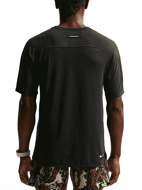 NIKE-ACG "SOLAR CHASE" DRIFIT TEE-IO9677.010 010 BLACK/BLACK/SUMMIT WHITE