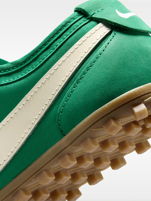 NIKE-W MOON SHOE OG-IW0955.300 300 MALACHITE/SOFT PEARL/GUM LIGHT BROWN