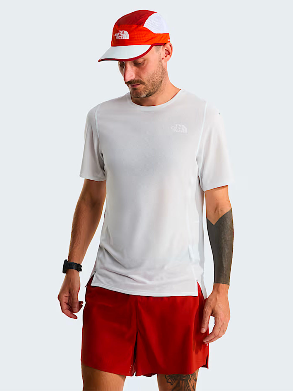 THE NORTH FACE SUMMIT SERIES-M HIGH TRAIL SS TEE-NF0A88XCFNN1 PEARL STONE