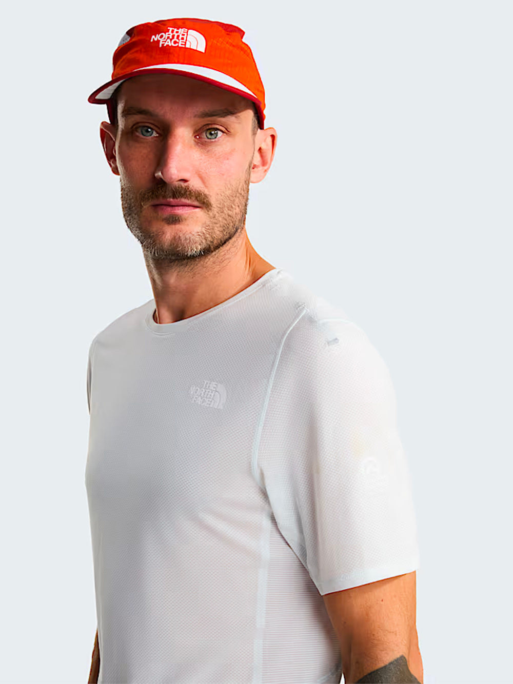 THE NORTH FACE SUMMIT SERIES-M HIGH TRAIL SS TEE-NF0A88XCFNN1 PEARL STONE