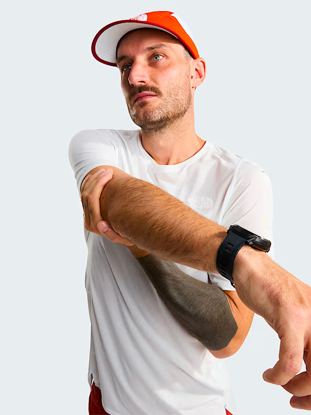 THE NORTH FACE SUMMIT SERIES-M HIGH TRAIL SS TEE-NF0A88XCFNN1 PEARL STONE