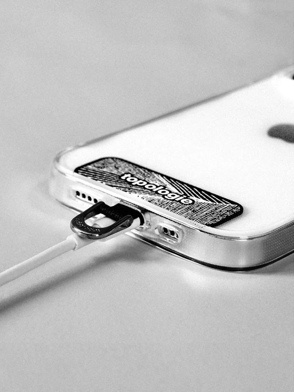 TOPOLOGIE-PHONE CASES D-RING PHONE STRAP ADAPTER-TP.CPC.SA.BLK.03 BLACK